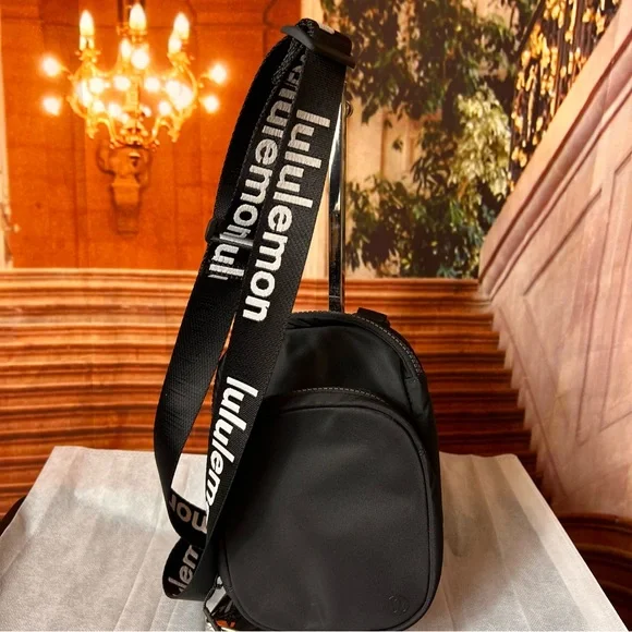 lululemon the rest is written Black Bag with Adjustable crossbody Straps - Picture 1 of 16